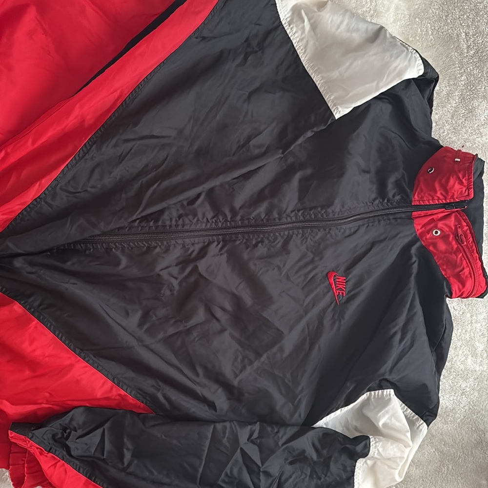 Nike Men's Black, Red, and White Windbreaker